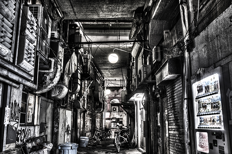 dirty alley ueno 2014 5d2-2nobiann